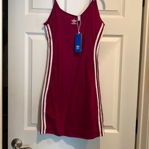 Adidas mini body con dress